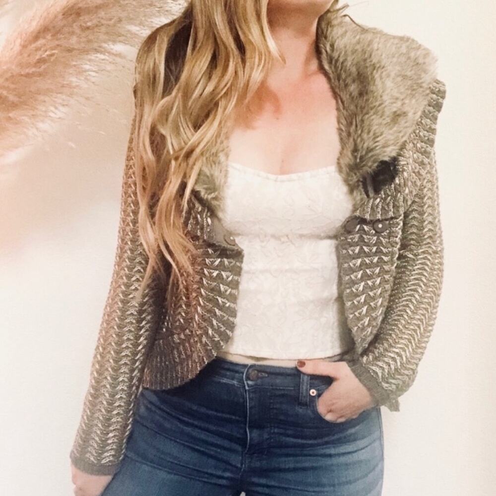 ANTHROPOLOGIE CHARLIE ROBIN Brown Tan Rushcliffe Fur Collar Cardigan Sweater S